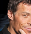 anthony-robbins-breakthrough