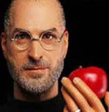 Steve-Jobs apple in hand